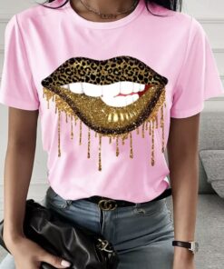 Crystal-couture-gold-lips
